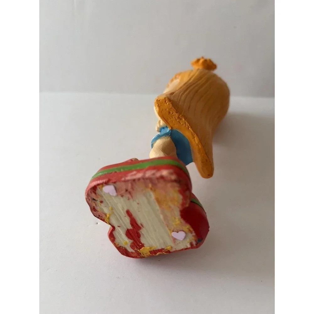 Resin Figurine Sassy Girl Big Eyes Pigtails Pink Top Blue Shorts Flip Flops 6in
